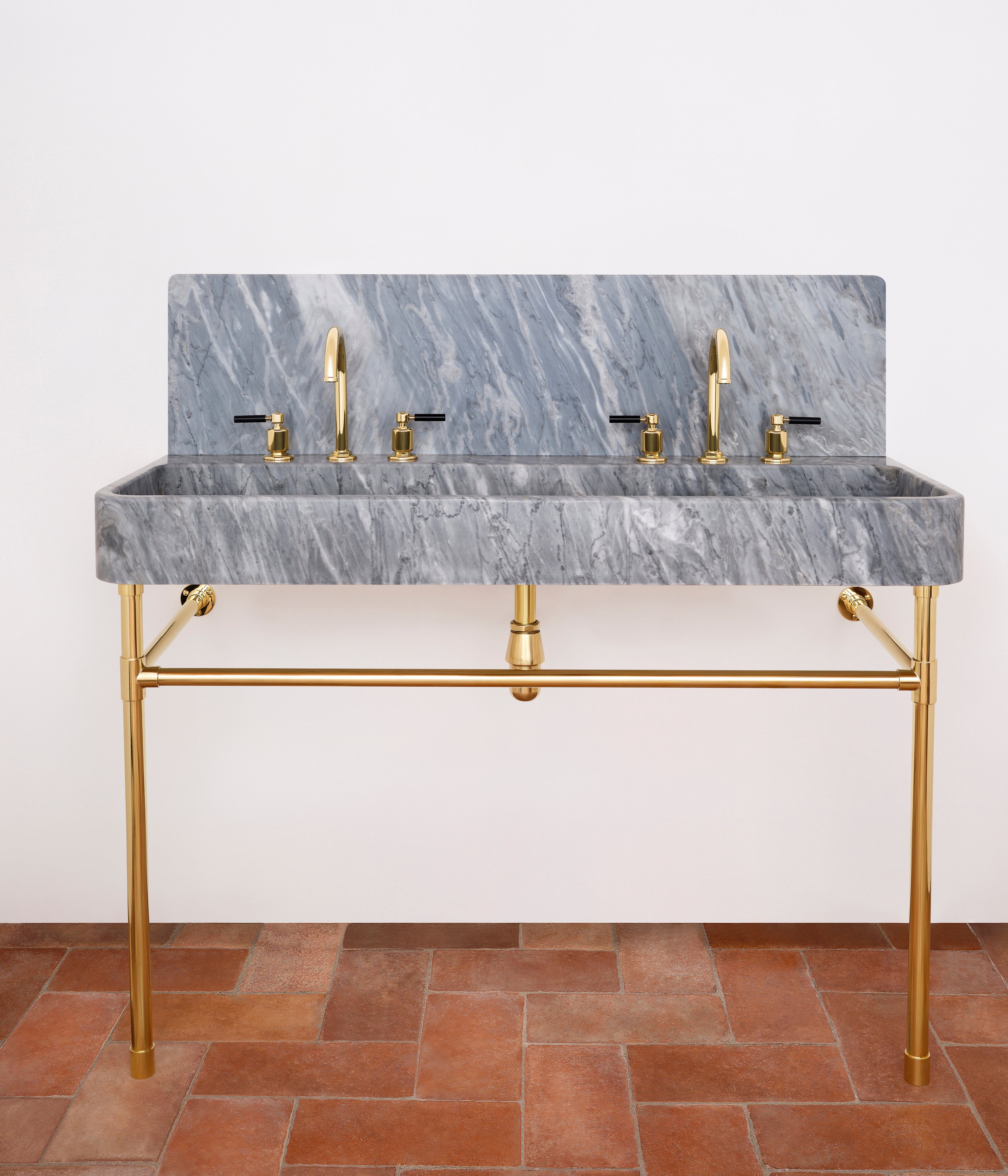 Double Vanity Basin Suite