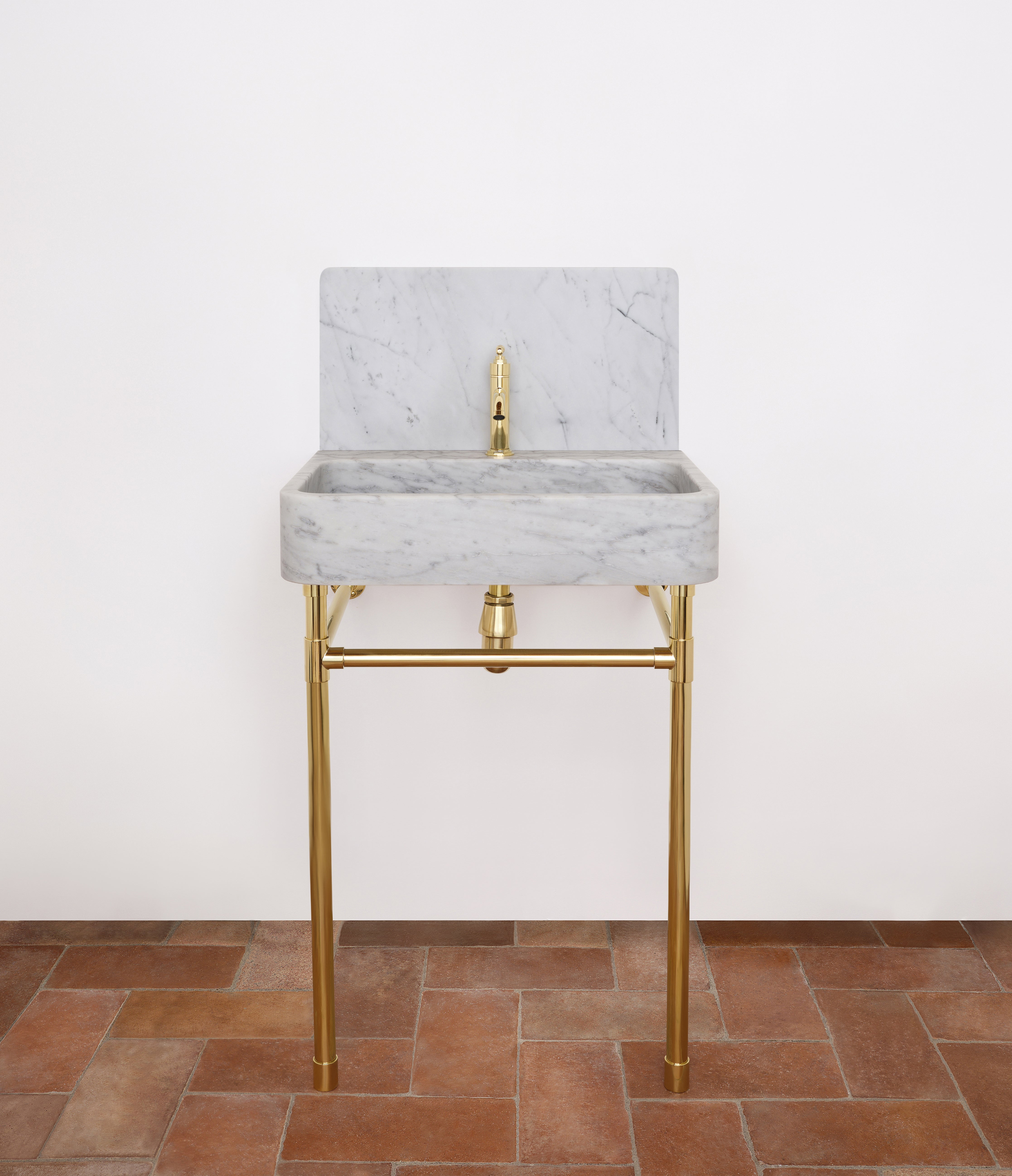 Single Vanity Basin Suite