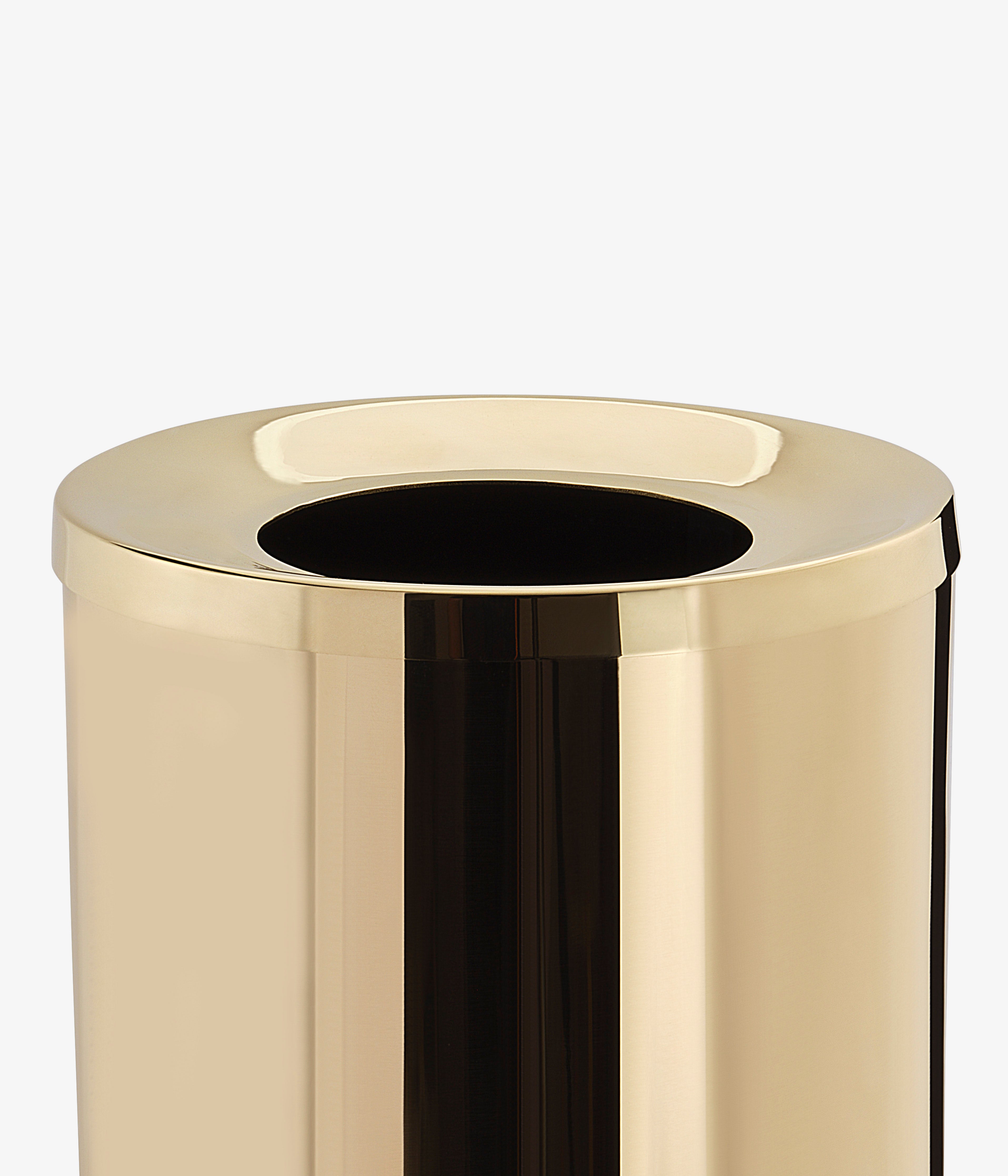 Waste bin